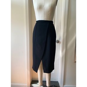 Sexy H&M pencil skirt with slit and pockets
